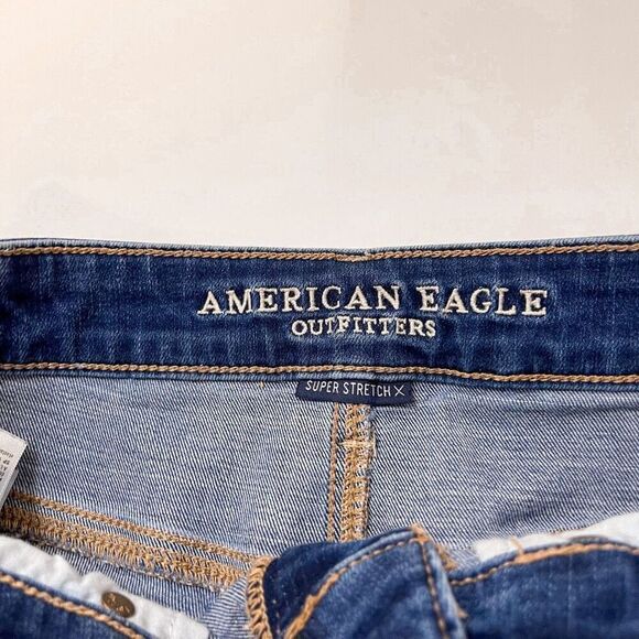 American Eagle Hi-Rise Shortie Distressed Shorts 6 - Picture 3 of 10